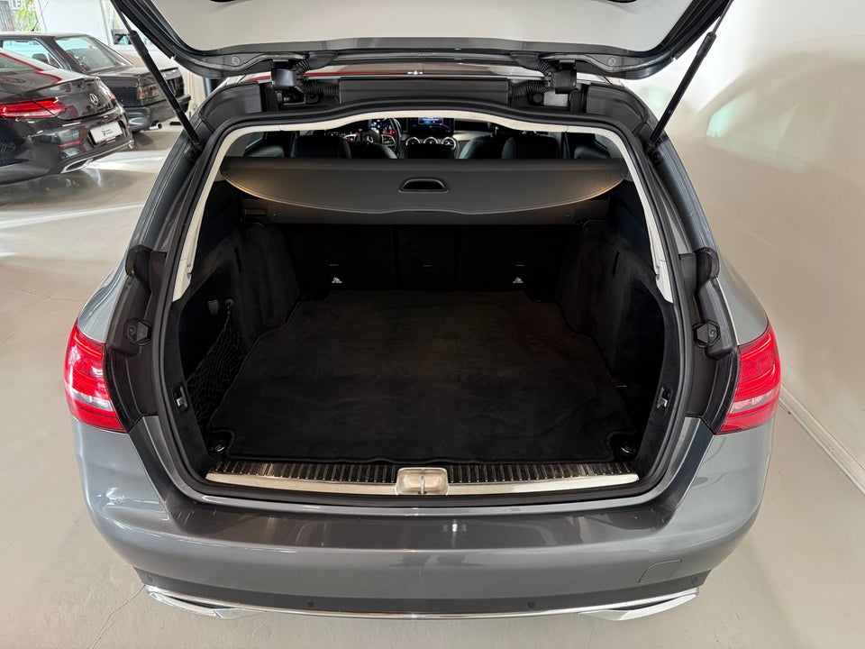 Mercedes C220 d 2,0 Advantage stc. aut. 5d