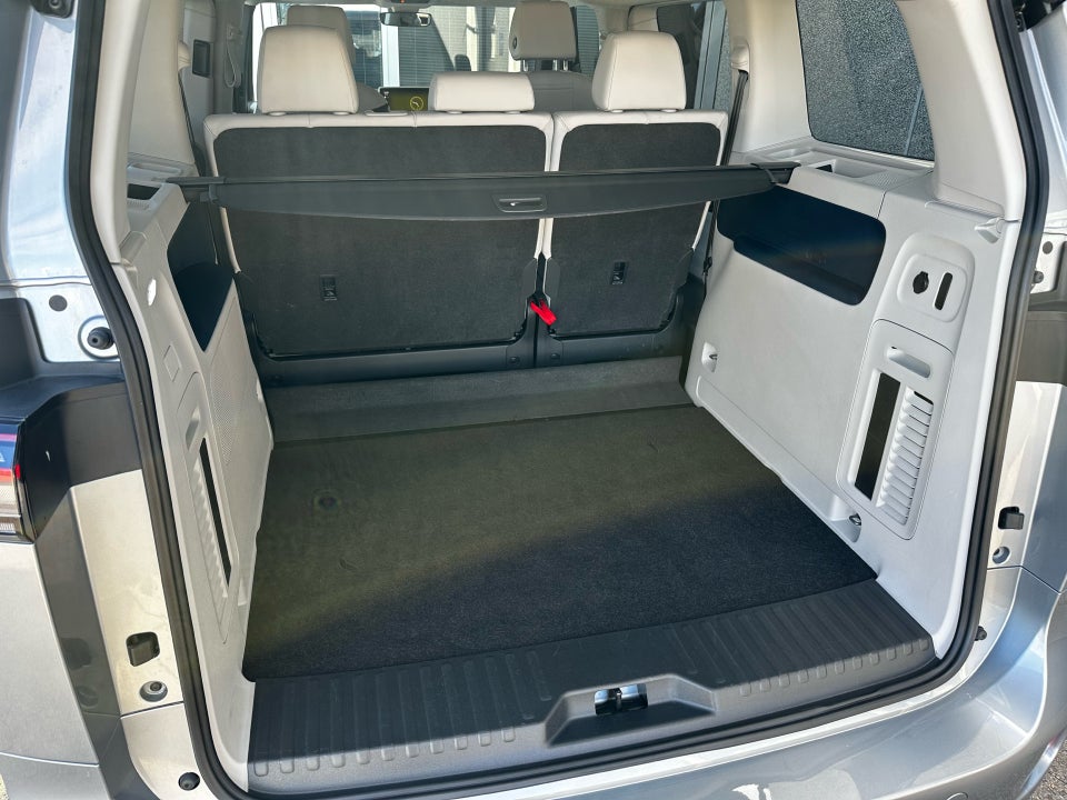 VW ID.Buzz 77 Pro SWB 5d