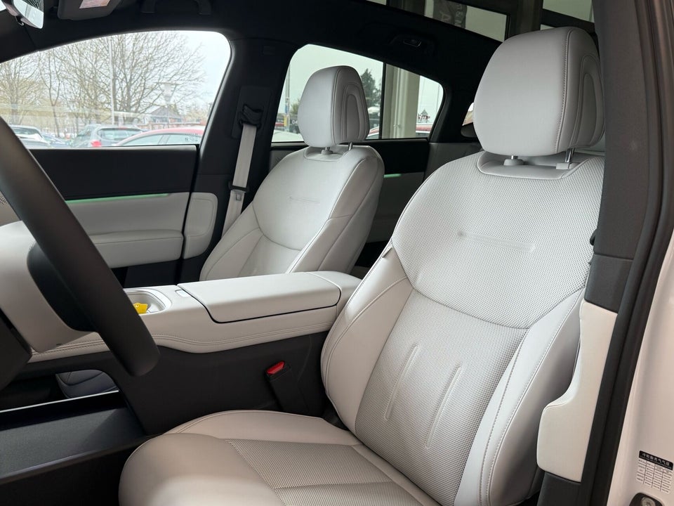 Xpeng G6 Standard Range 5d