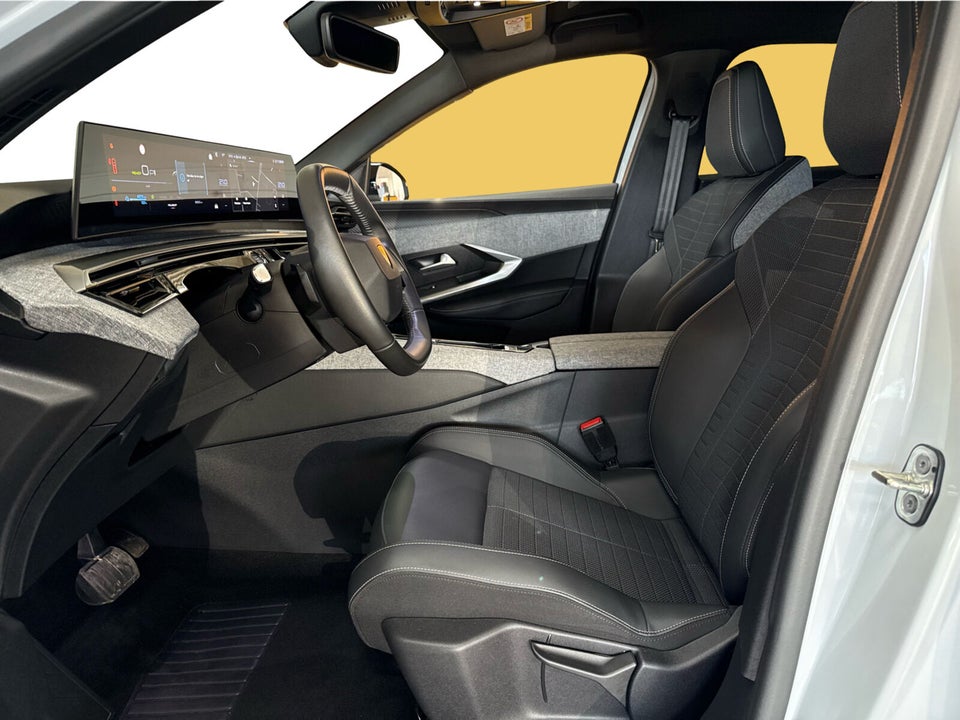 Peugeot e-3008 77 Allure 5d