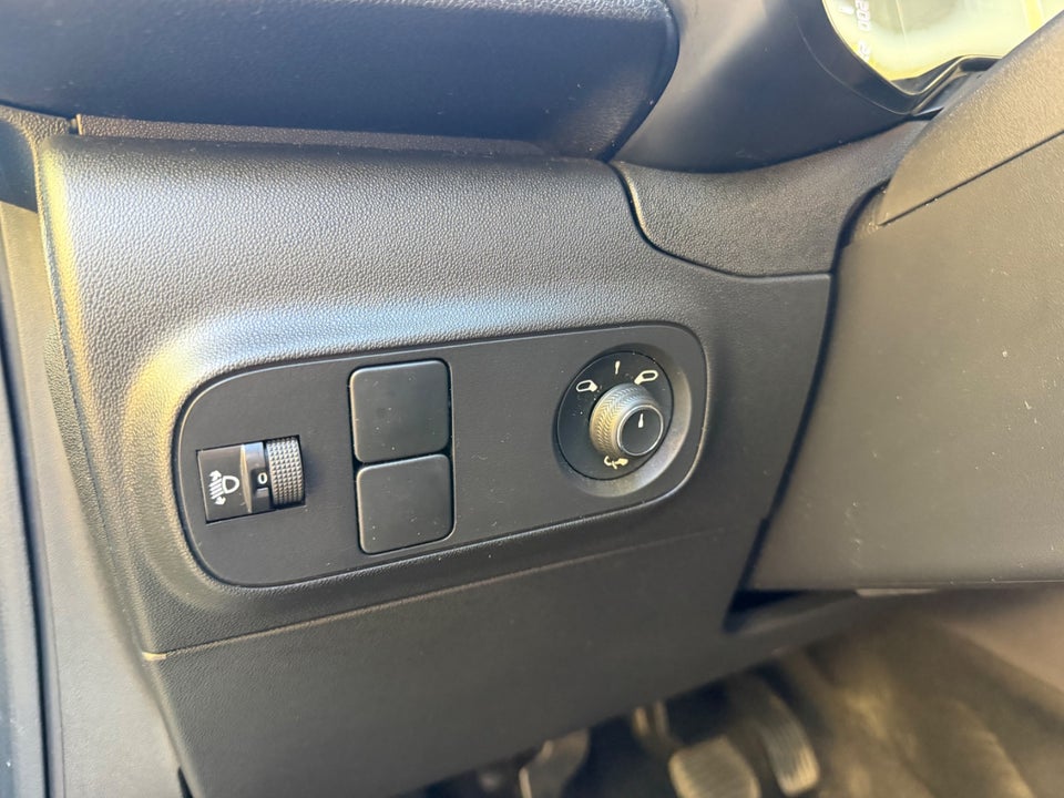 Citroën C3 1,2 PureTech 83 Shine 5d