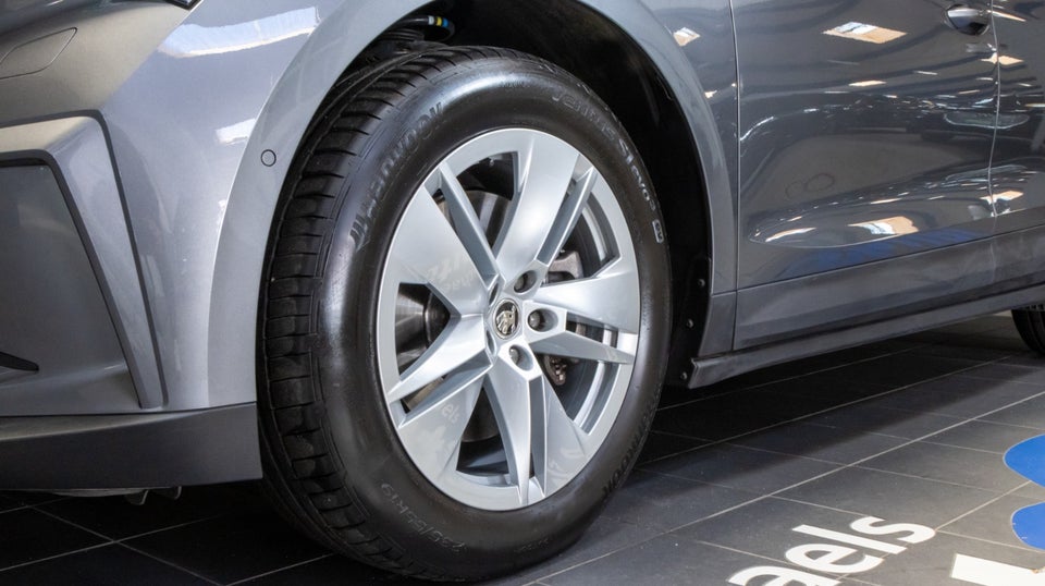 Skoda Enyaq 80 iV ecoSuite 5d