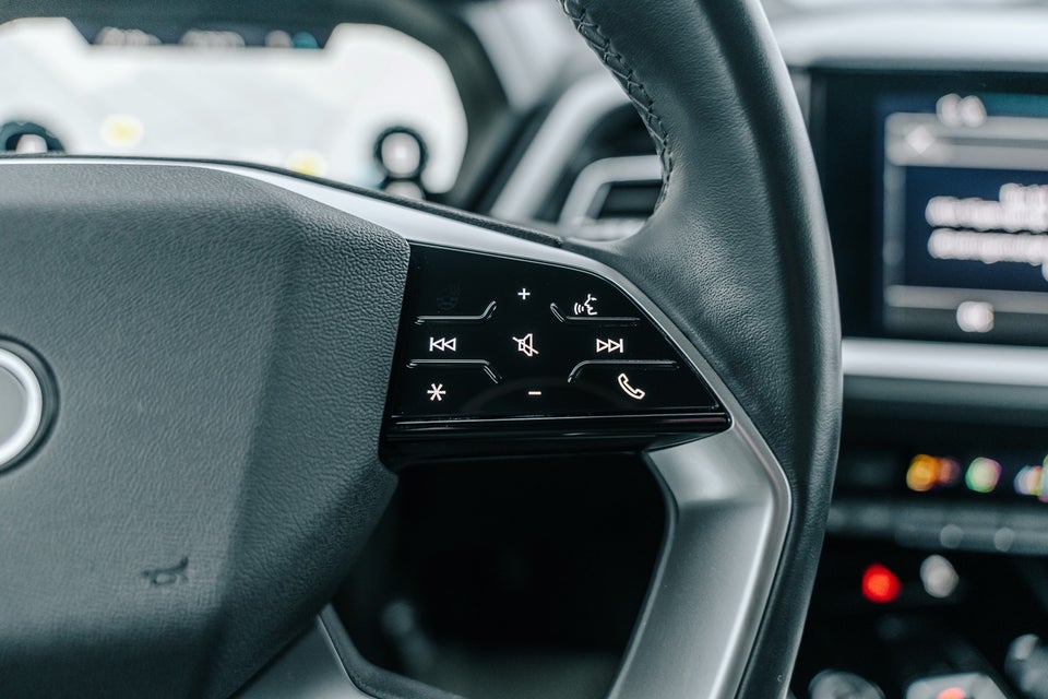 Audi Q4 e-tron 40 Advanced 5d