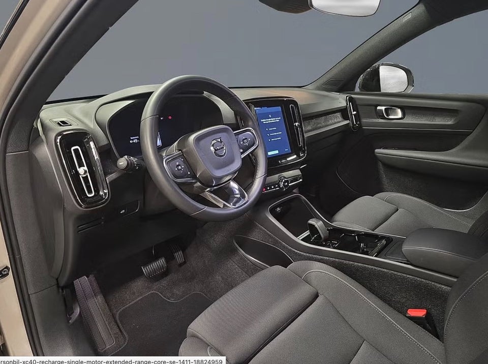 Volvo XC40 ReCharge Extended Range Core 5d