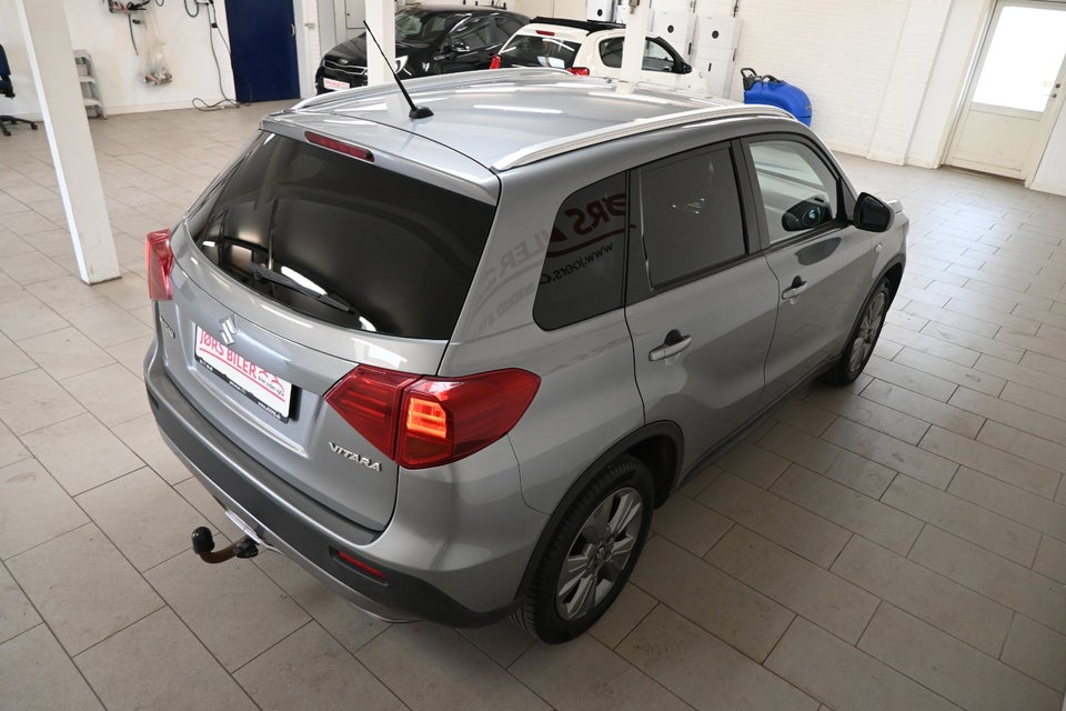 Suzuki Vitara 1,0 Boosterjet Active aut. 5d