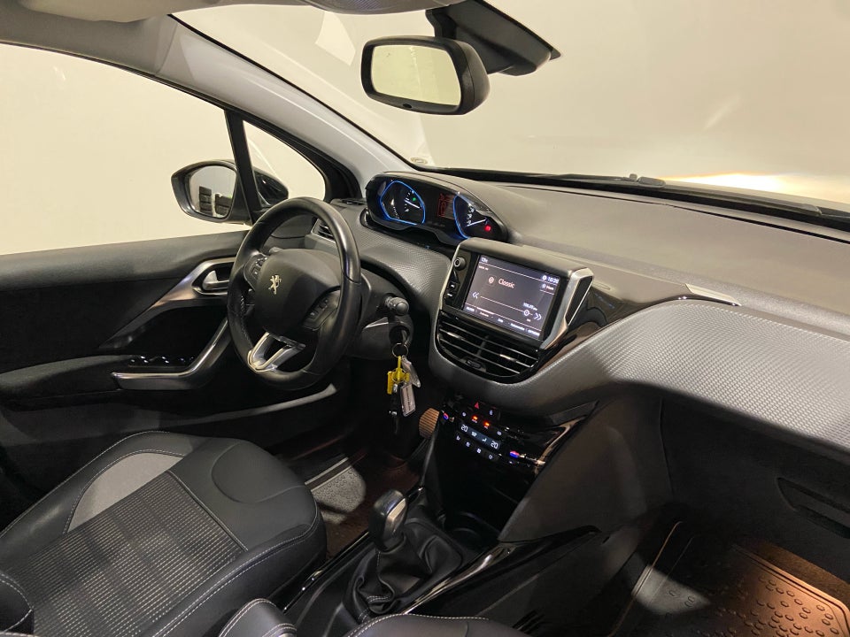 Peugeot 2008 1,5 BlueHDi 100 Prestige 5d