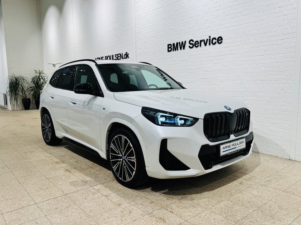 BMW iX1 xDrive30 Fully Charged M-Sport 5d