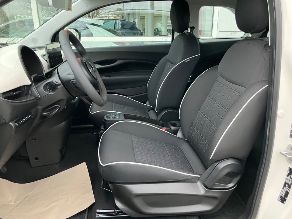 Fiat 500e 42 Icon Cabrio 2d