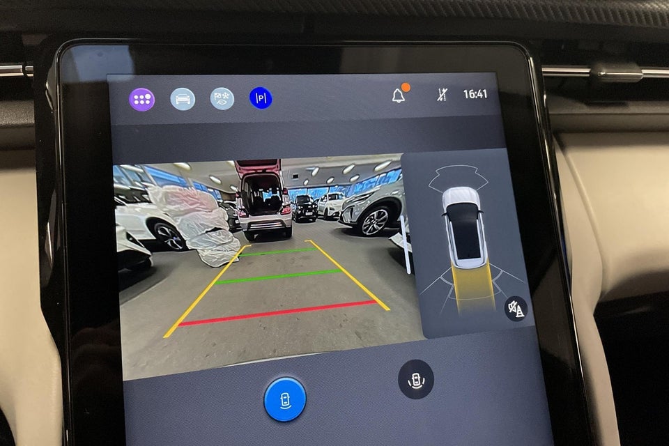 Ford Explorer 82 Premium Extended Range 5d