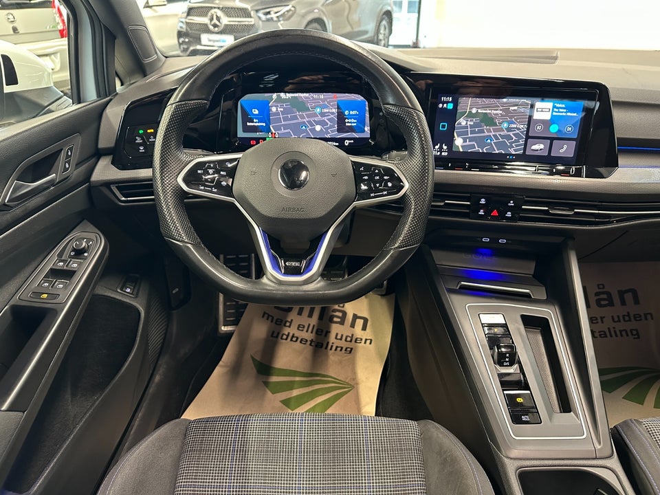 VW Golf VIII 1,4 GTE DSG 5d