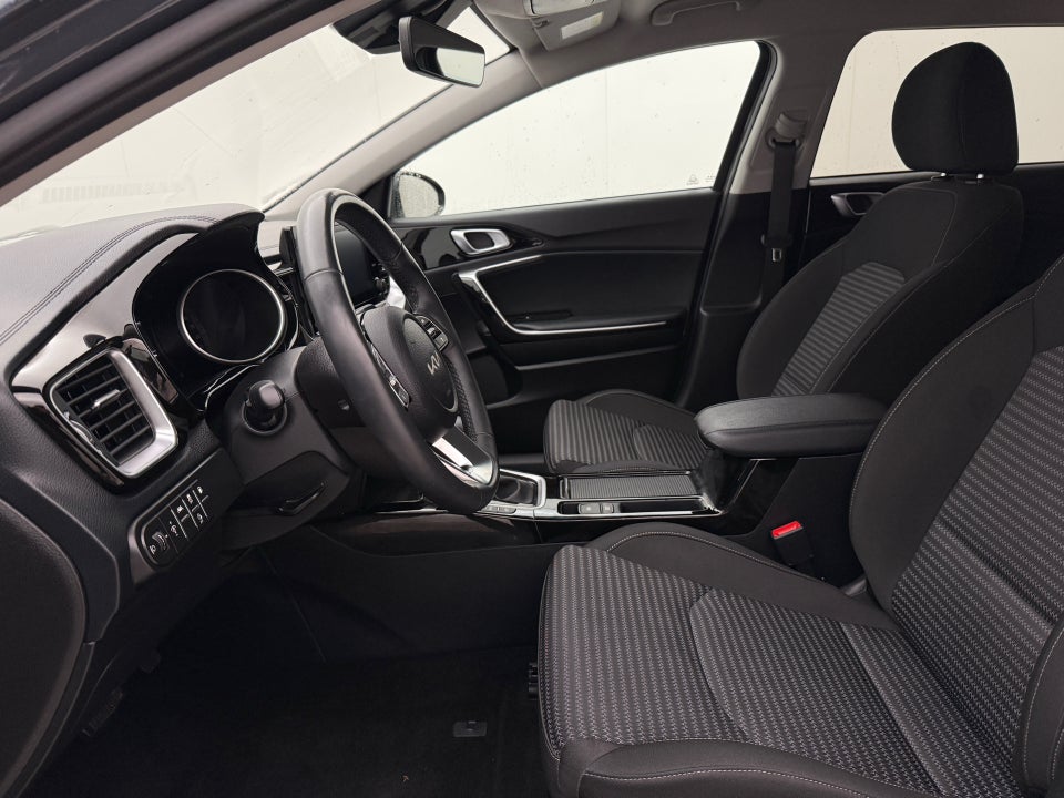 Kia Ceed 1,6 PHEV Prestige SW DCT 5d