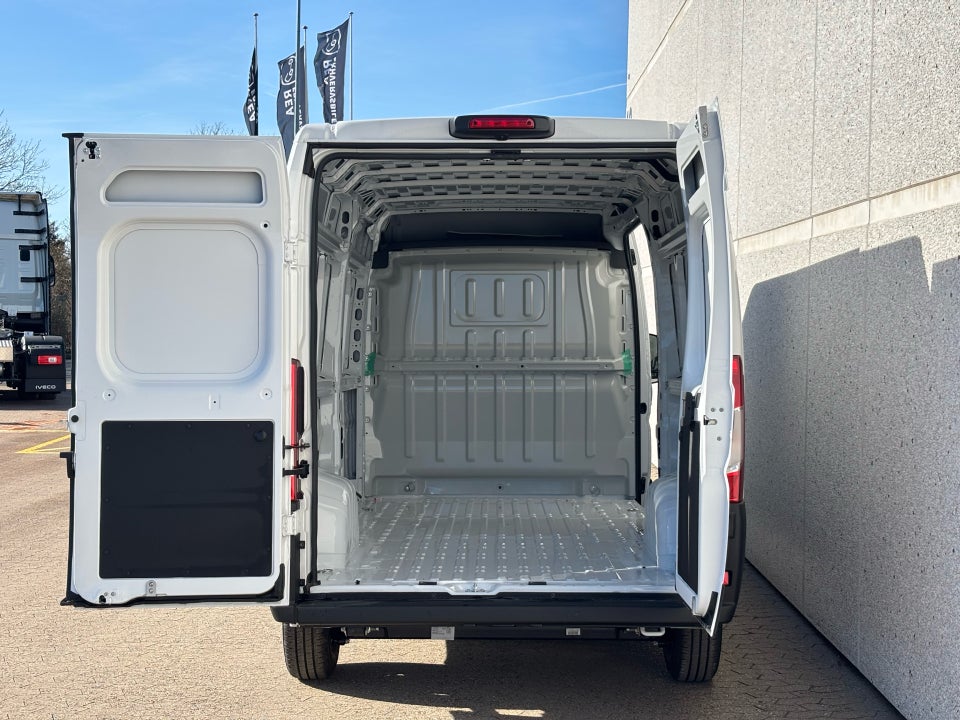 Fiat Ducato 35 Maxi 2,2 MJT 180 Kassevogn L3H2 Pro aut.