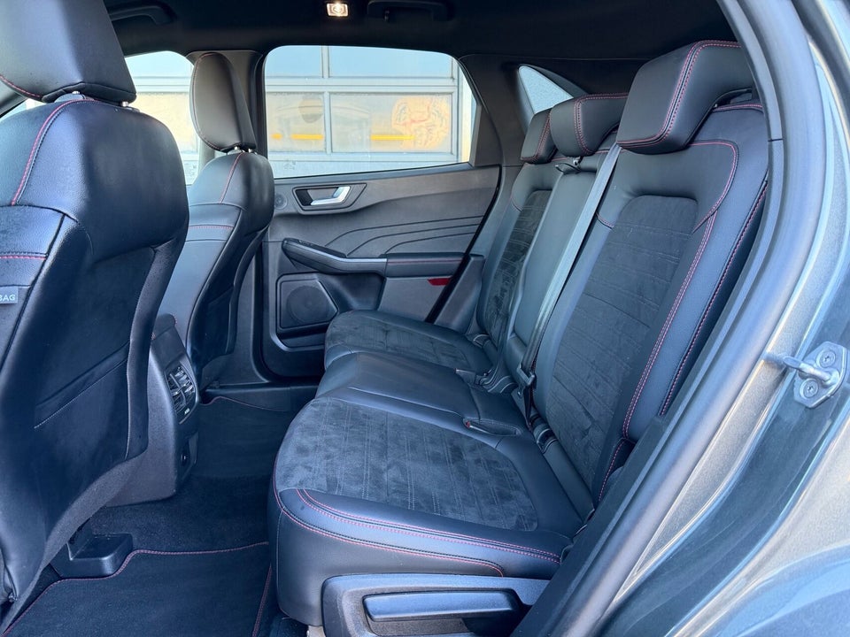 Ford Kuga 2,5 PHEV ST-Line X CVT 5d