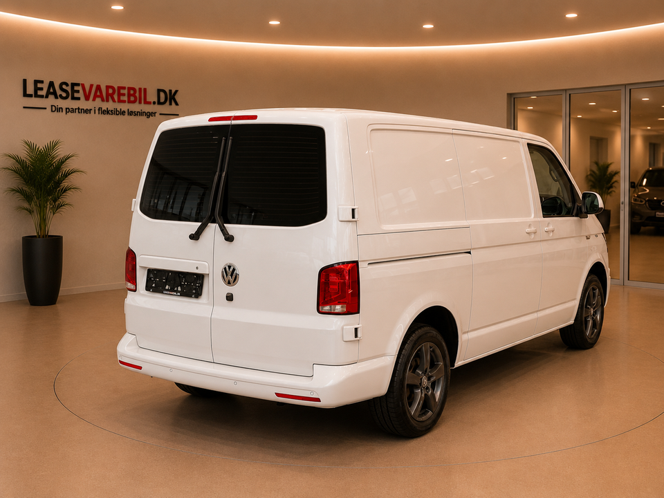 VW Transporter 2,0 TDi 199 Kassevogn DSG 4Motion kort