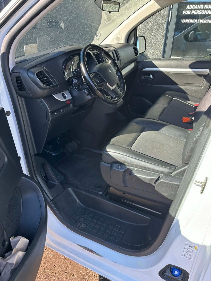 Peugeot Expert 2,0 BlueHDi 177 L2 Sport EAT8 Van