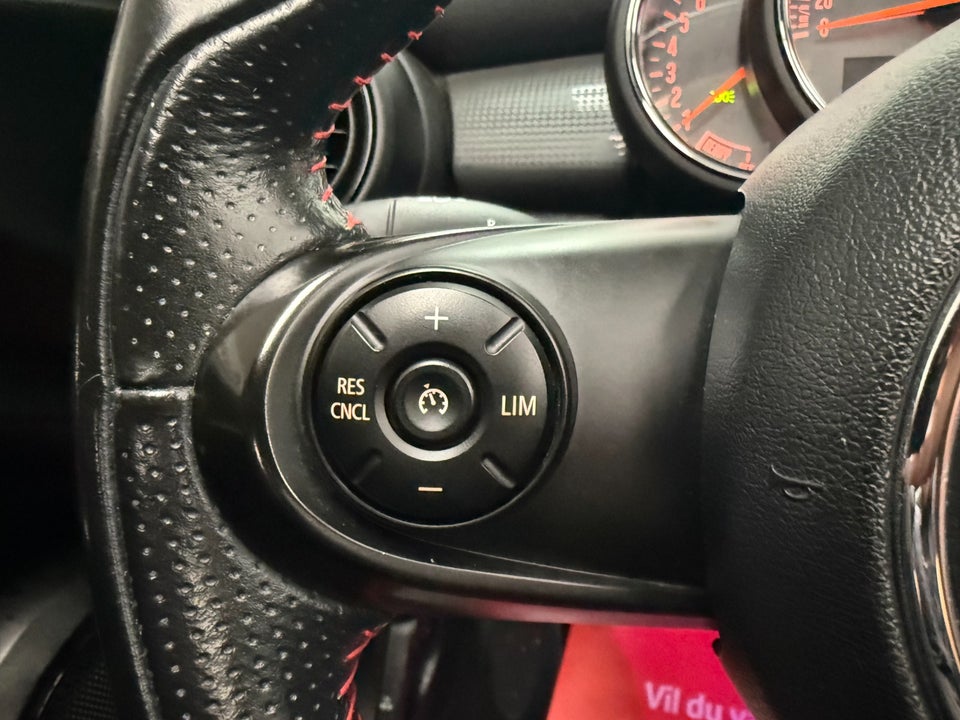 MINI Cooper 1,5 Essential Cabriolet 2d