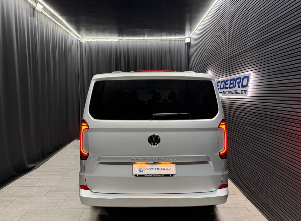 VW e-Caravelle 64 Life SWB