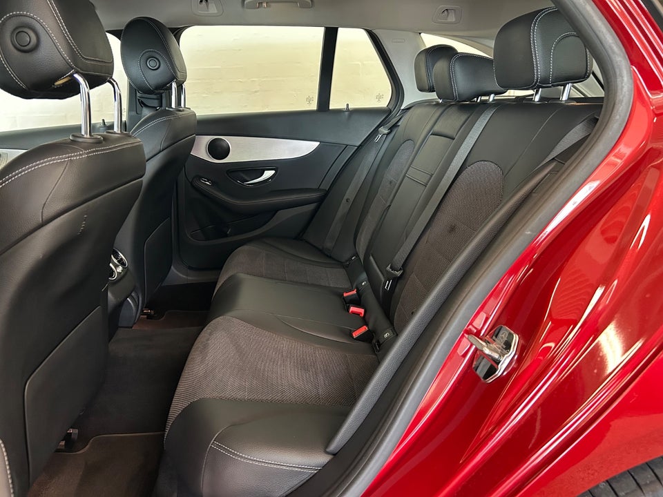 Mercedes C300 e 2,0 Avantgarde stc. aut. 5d