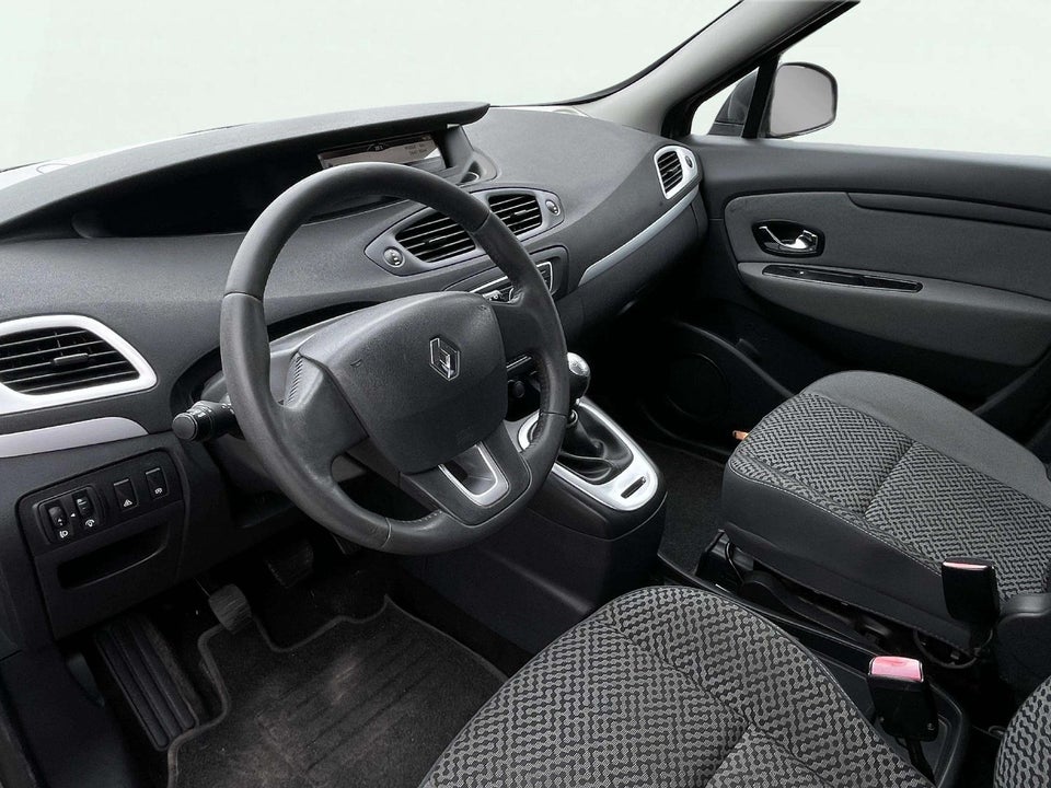 Renault Grand Scenic III 1,6 dCi 130 Dynamique 7prs 5d