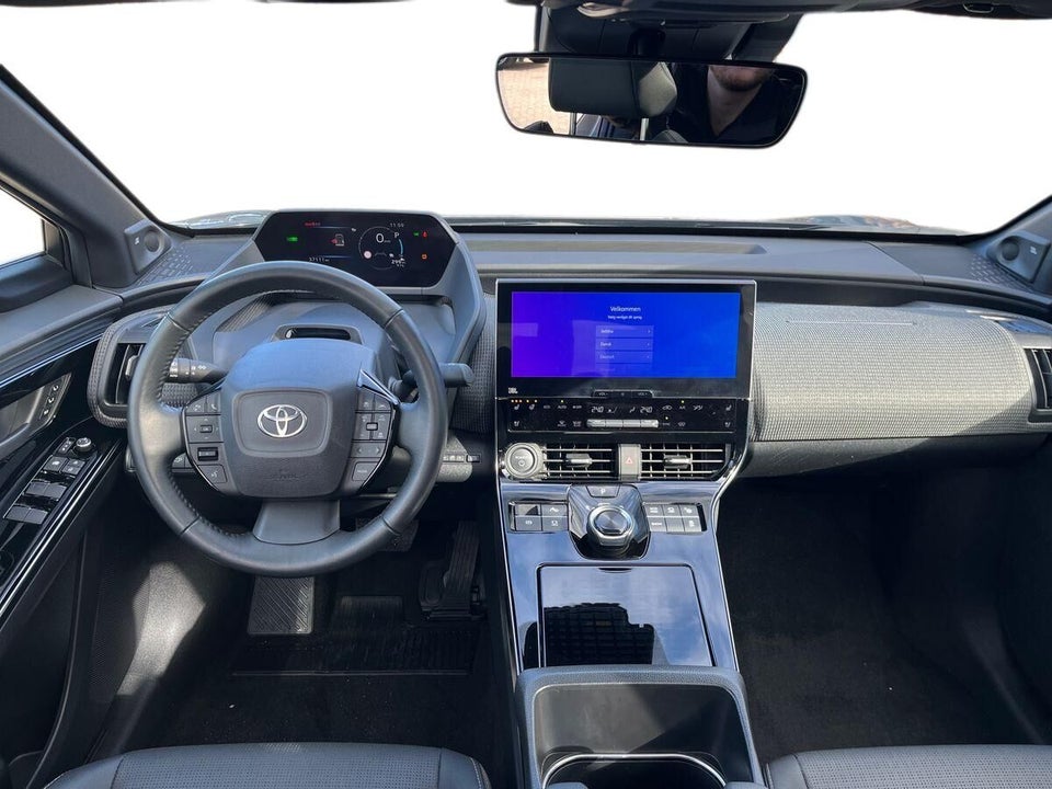 Toyota bZ4X Executive 5d