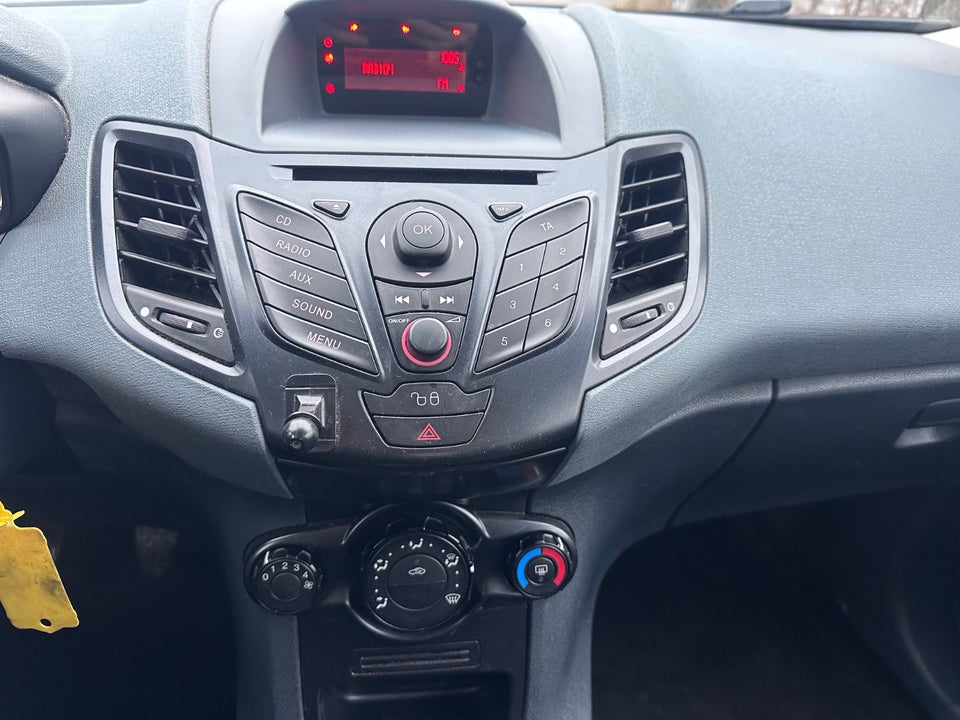 Ford Fiesta 1,25 60 Titanium 3d