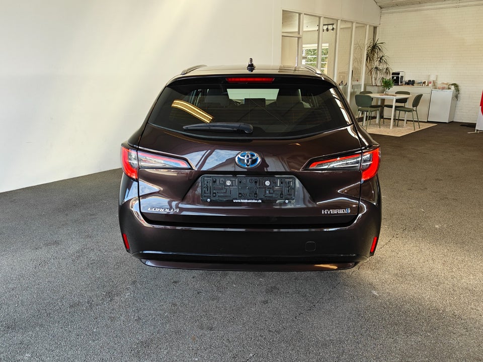 Toyota Corolla 1,8 Hybrid H3 Premium Touring Sports MDS 5d