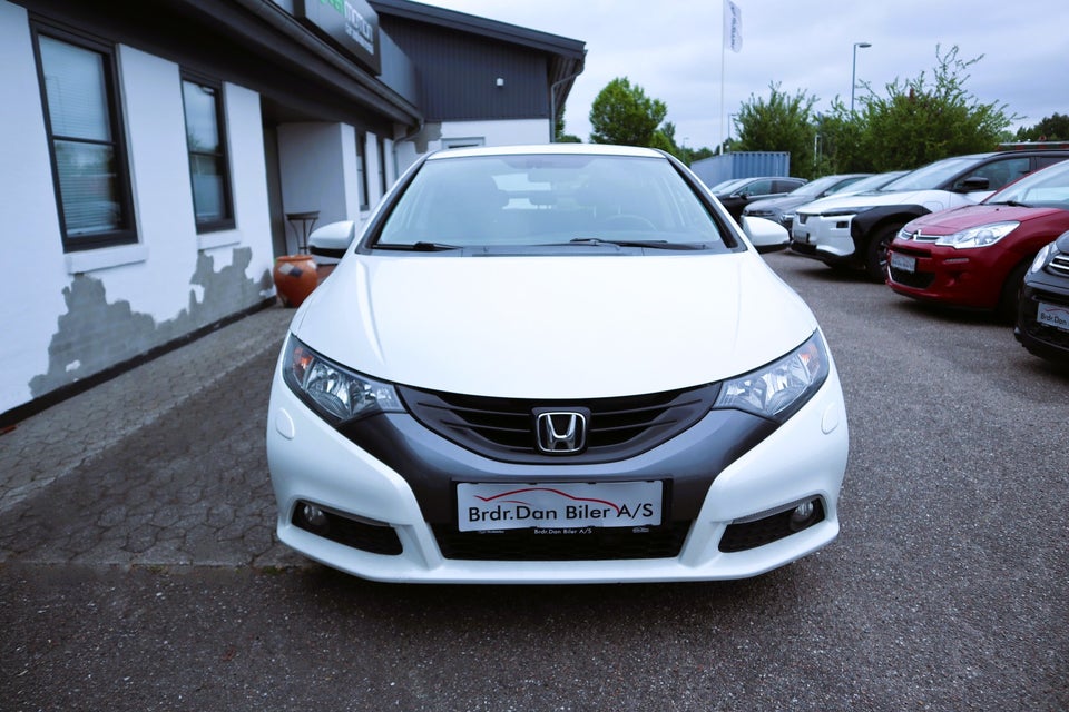 Honda Civic 1,8 i-VTEC Executive 5d