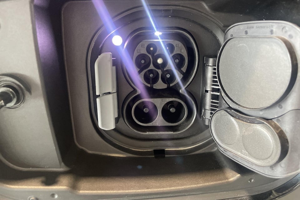 BMW iX1 eDrive20 M-Sport 5d