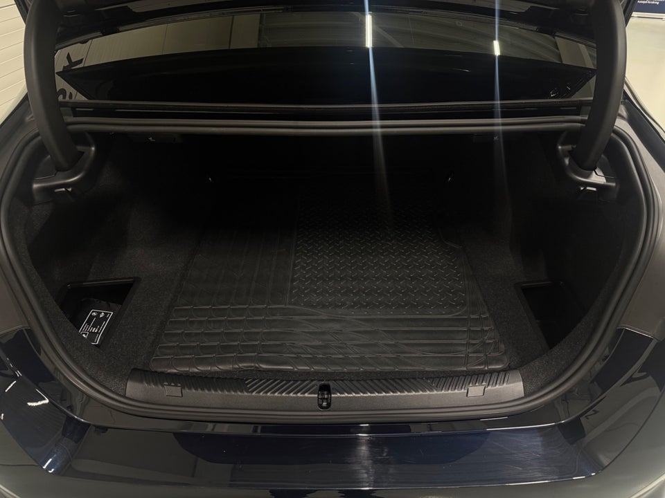 BMW i5 eDrive40 M-Sport 4d