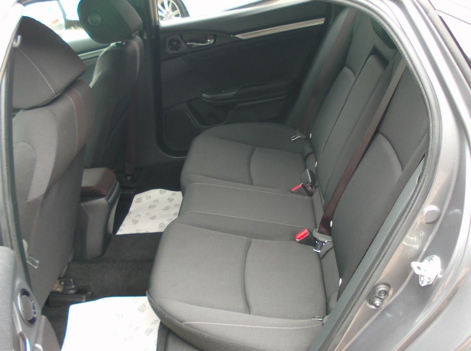 Honda Civic 1,6 i-DTEC Elegance 5d