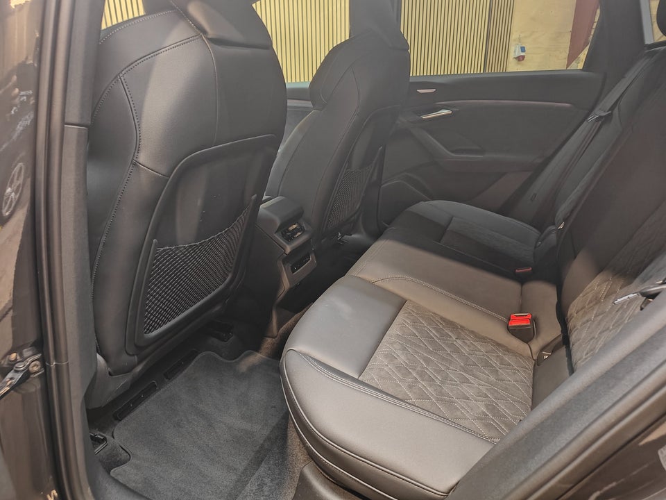 Audi Q6 e-tron S-line quattro 5d
