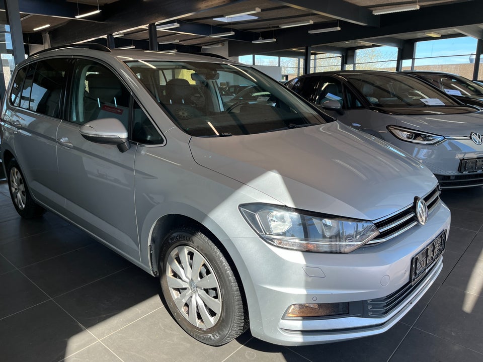 VW Touran 1,6 TDi 115 Comfortline DSG 7prs 5d
