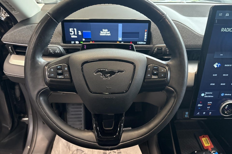 Ford Mustang Mach-E 68 Standard Range 5d