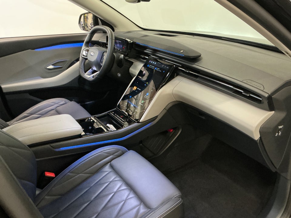 Ford Explorer 77 Premium Extended Range 5d