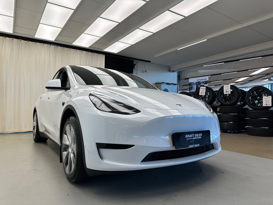 Tesla Model Y RWD 5d