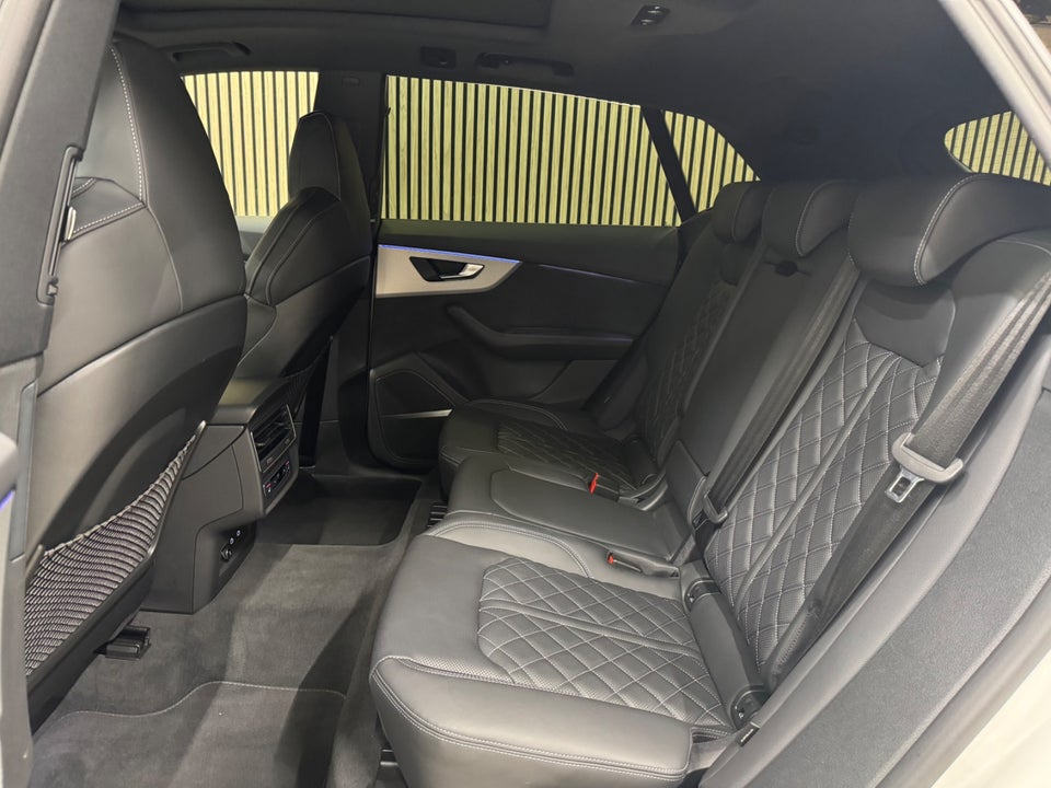 Audi Q8 60 TFSie S-line Edition quattro Tiptr. 5d