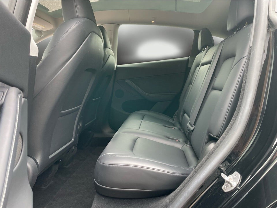 Tesla Model Y Long Range AWD 5d