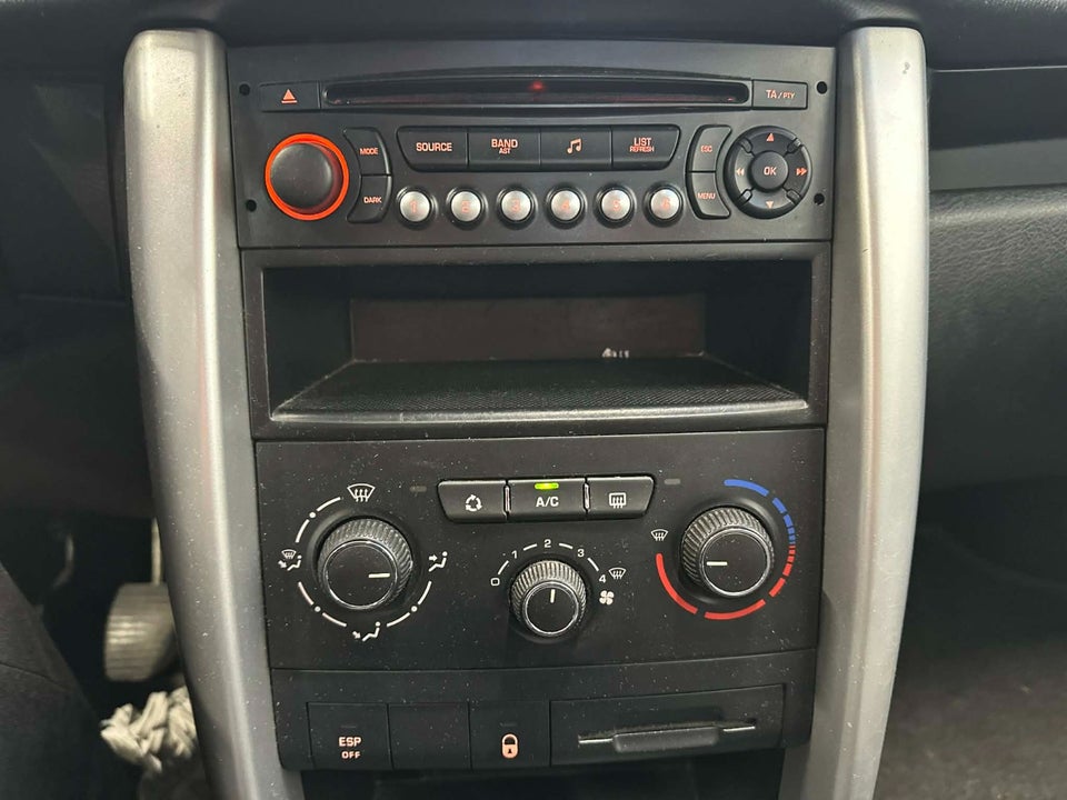 Peugeot 207 1,4 HDi 70 Active 5d