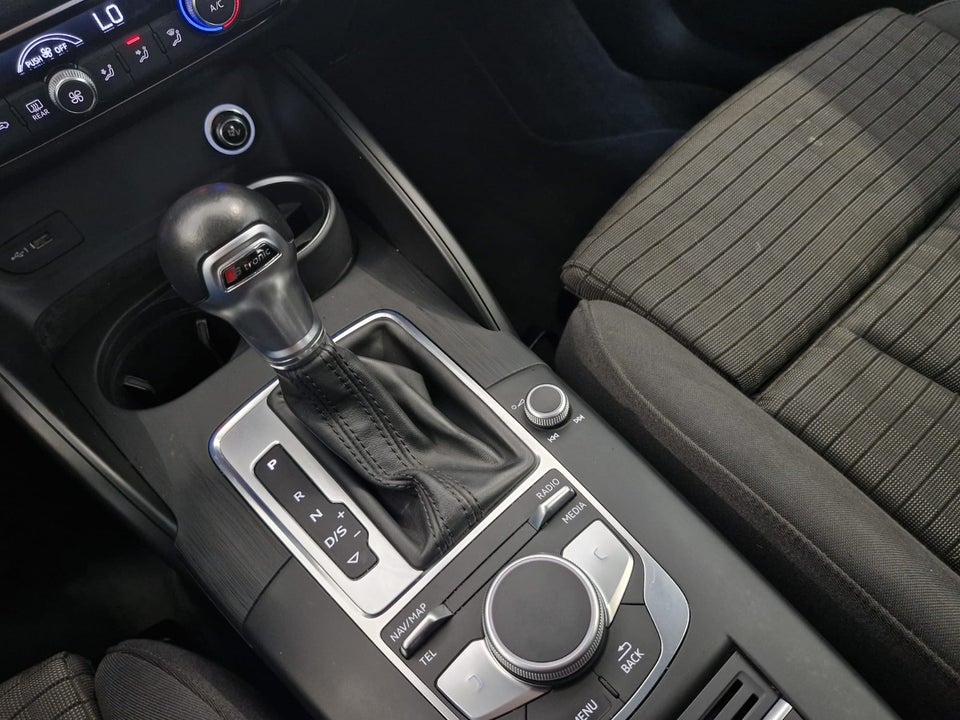 Audi A3 35 TFSi Sport Limited Sportback S-tr. 5d