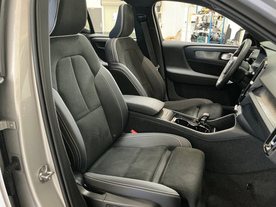 Volvo XC40 ReCharge Twin Ultimate 5d