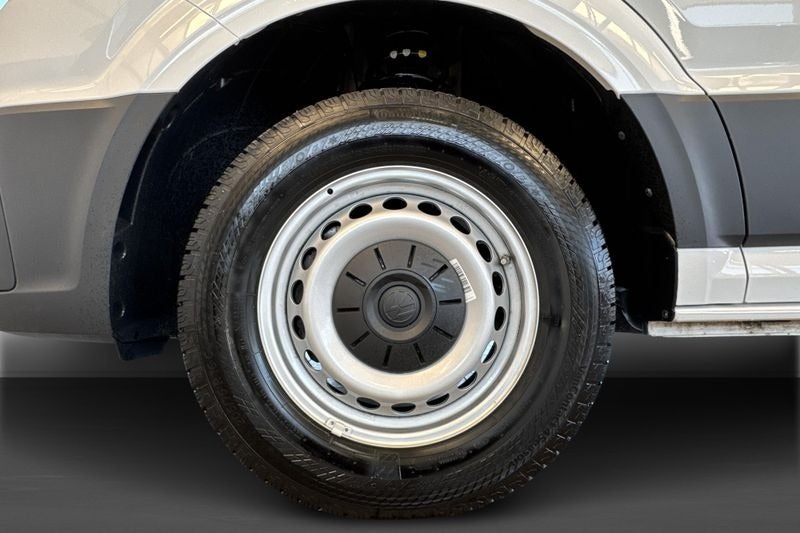 VW Crafter 35 2,0 TDi 177 Kassevogn L3H3 aut.