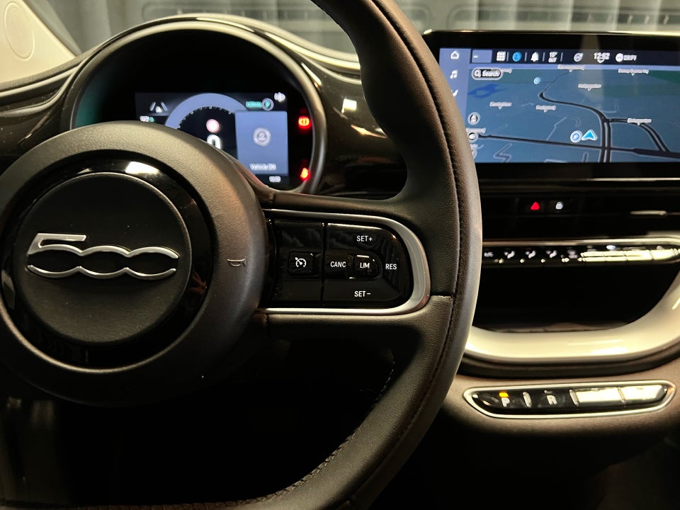 Fiat 500e 42 Icon 3d