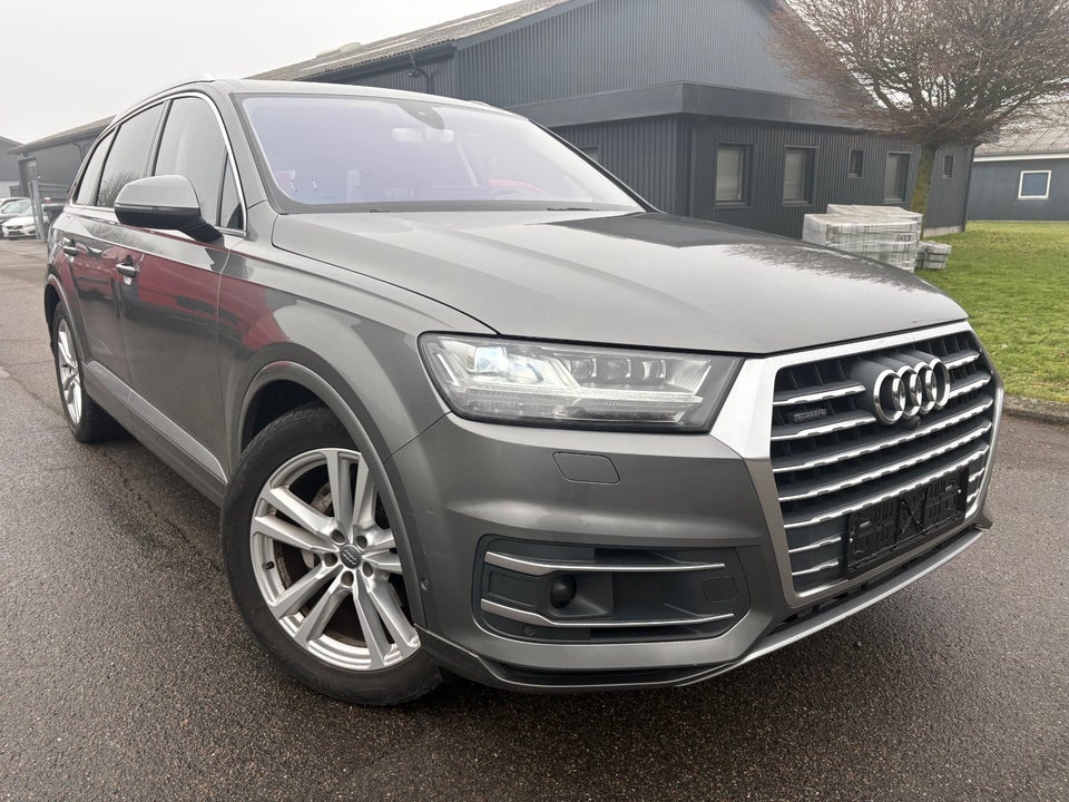 Audi Q7 3,0 TDi 272 quattro Tiptr. Van 5d
