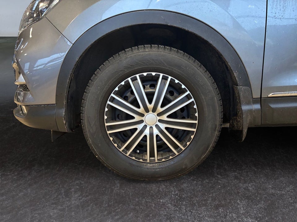 Nissan Qashqai 1,3 Dig-T 140 N-Connecta 5d