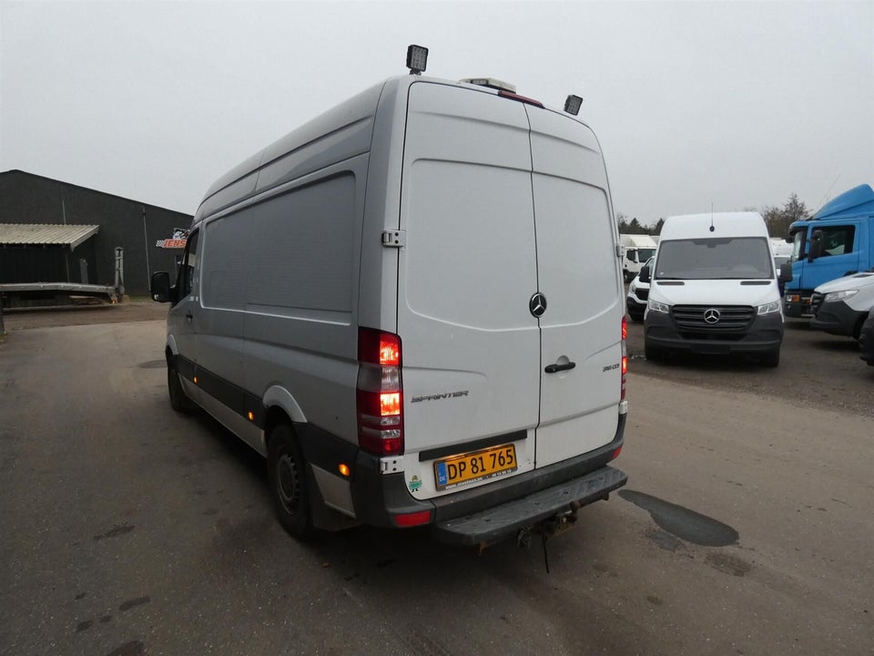 Mercedes Sprinter 316 2,2 CDi R2 Kassevogn 5d
