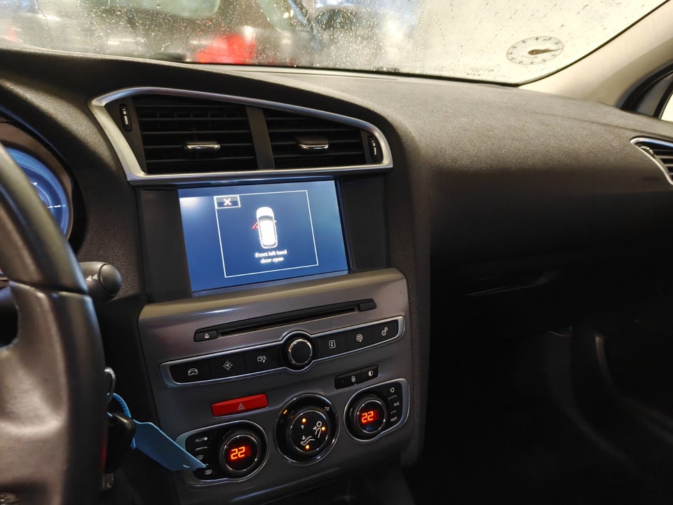 Citroën C4 1,2 PureTech 130 Live 5d