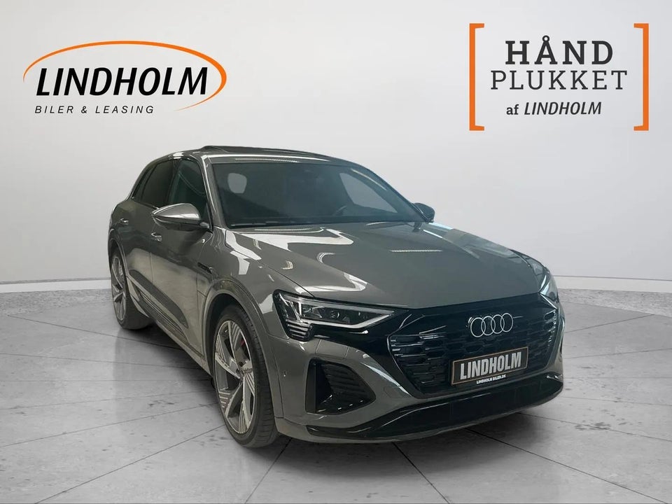 Audi Q8 e-tron 55 S-line quattro 5d