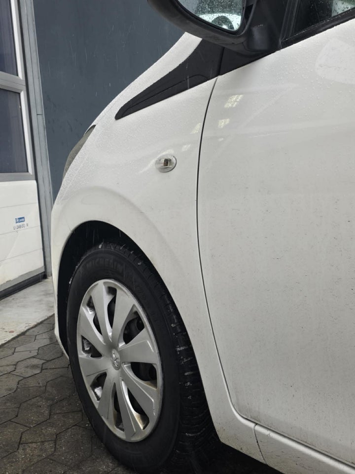 Peugeot 108 1,0 e-VTi 69 Allure TOP! 5d