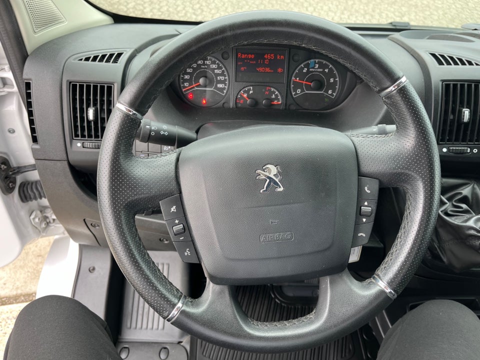 Peugeot Boxer 333 2,2 BlueHDi 140 L2H2 Premium