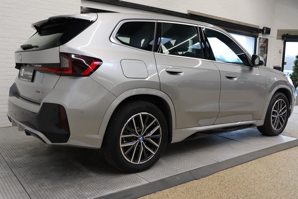 BMW iX1 xDrive30 M-Sport Premium 5d